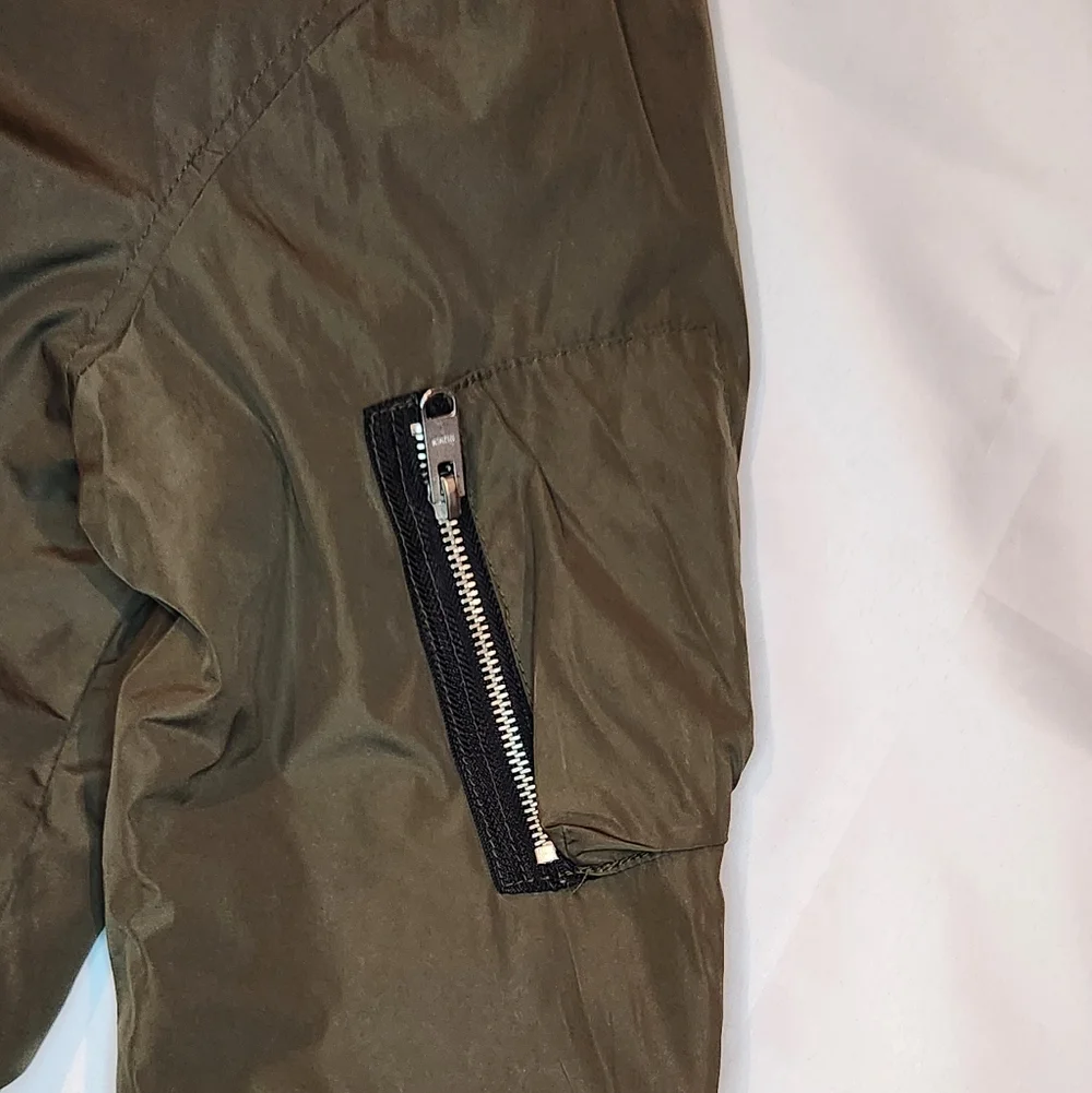 Men's Brown and Blue Jacket - Picture 6 of 7